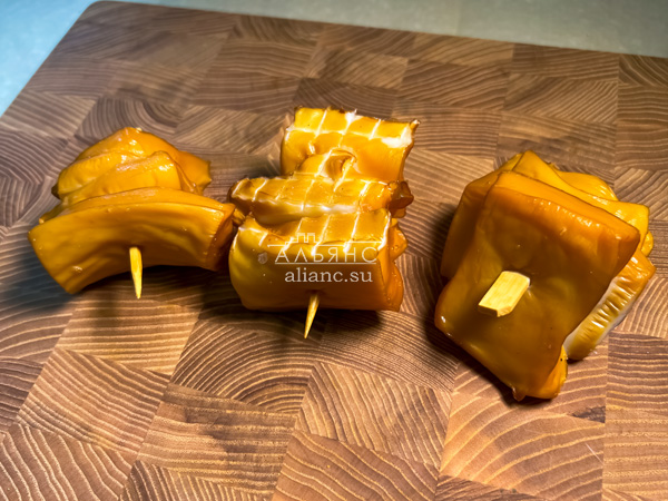 Шашлычок из кальмара х/к в Новошахтинске