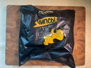 Орехи: Багет пшеничный карамелизированый лук