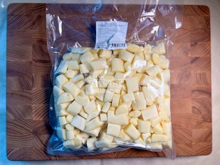 Ведро Ржаные гренки со вкусом Лечо (1 кг): Сырный продукт ФЕРМЕРСКИЙ бочонок белый