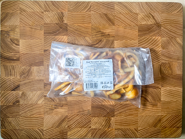 Сыр 150 гр ГОРНЫЙ СЫРОВАР (Ассорти копчёный) в Новошахтинске