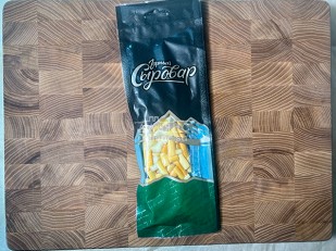 Сыр Чечил паутинка (икра красная)  500 гр.: Сыр 60 гр ГОРНЫЙ СЫРОВАР (Бочонок копчёный)